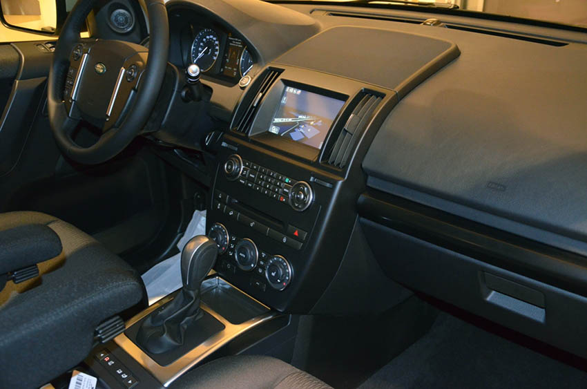 Штатная магнитола Land Rover Freelander