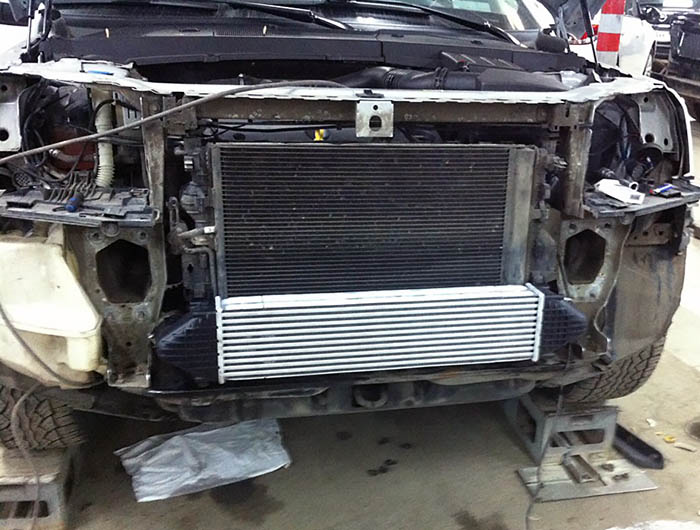 Замена интеркулера Land Rover Freelander 2 Замена интеркулера Land Rover Freelander 2